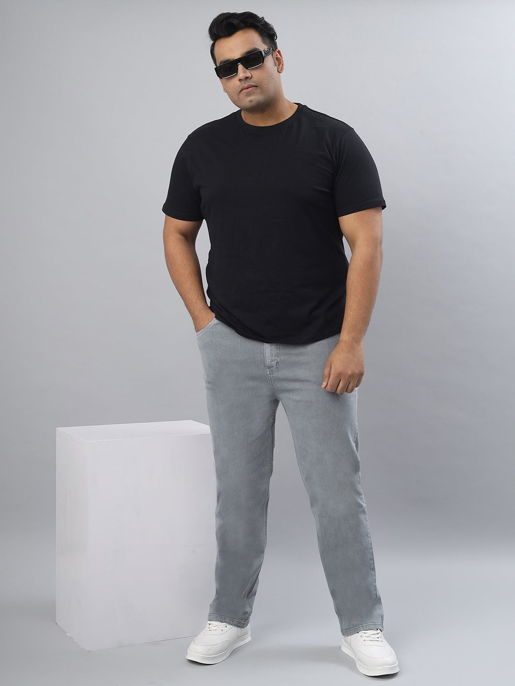 Men’s Plus Size Stretchable Slim Fit Denim Jeans, Mid Rise Casual Wear Pants ZU902